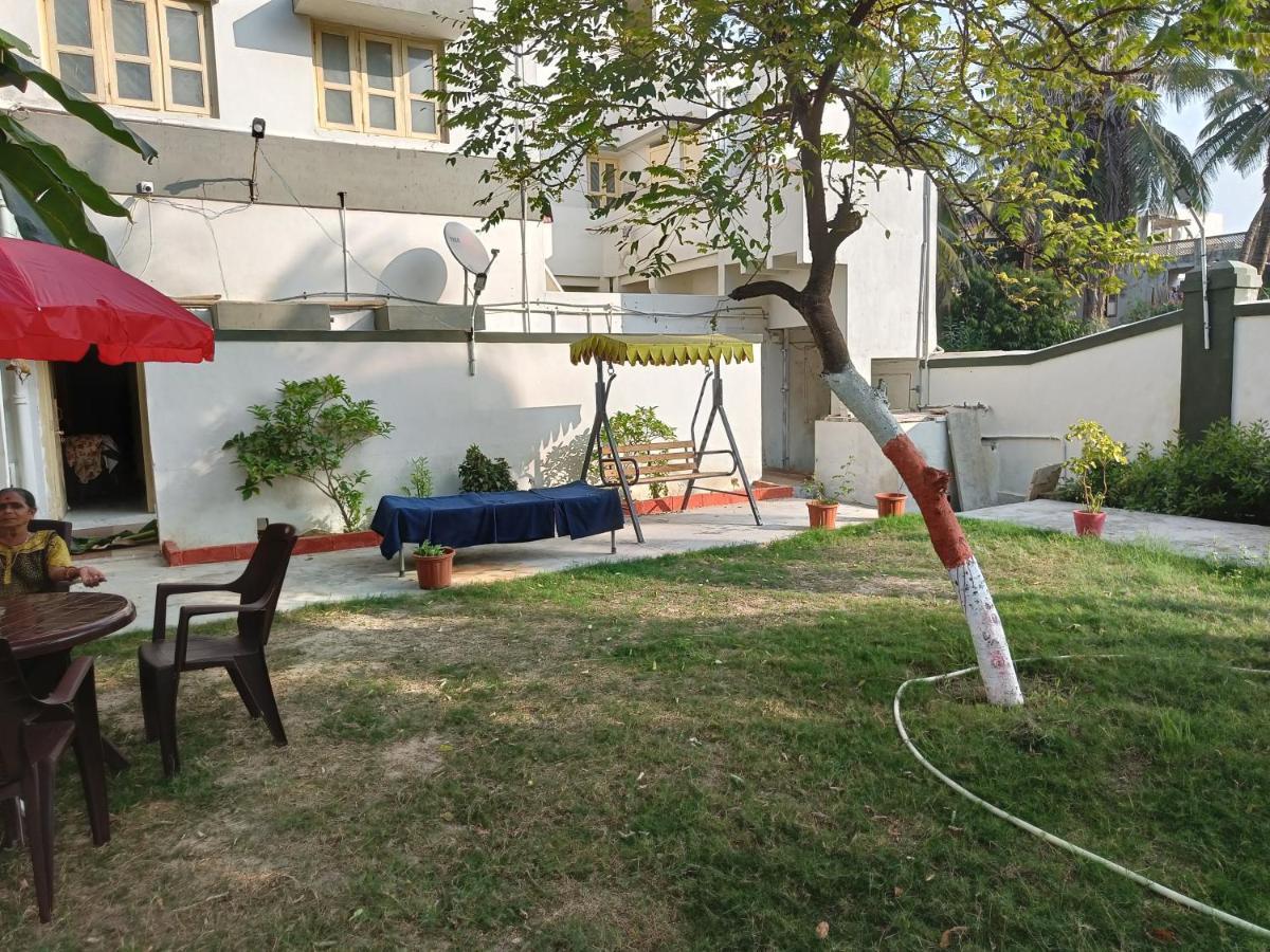 Chitrakut Bungalows Дварка Экстерьер фото