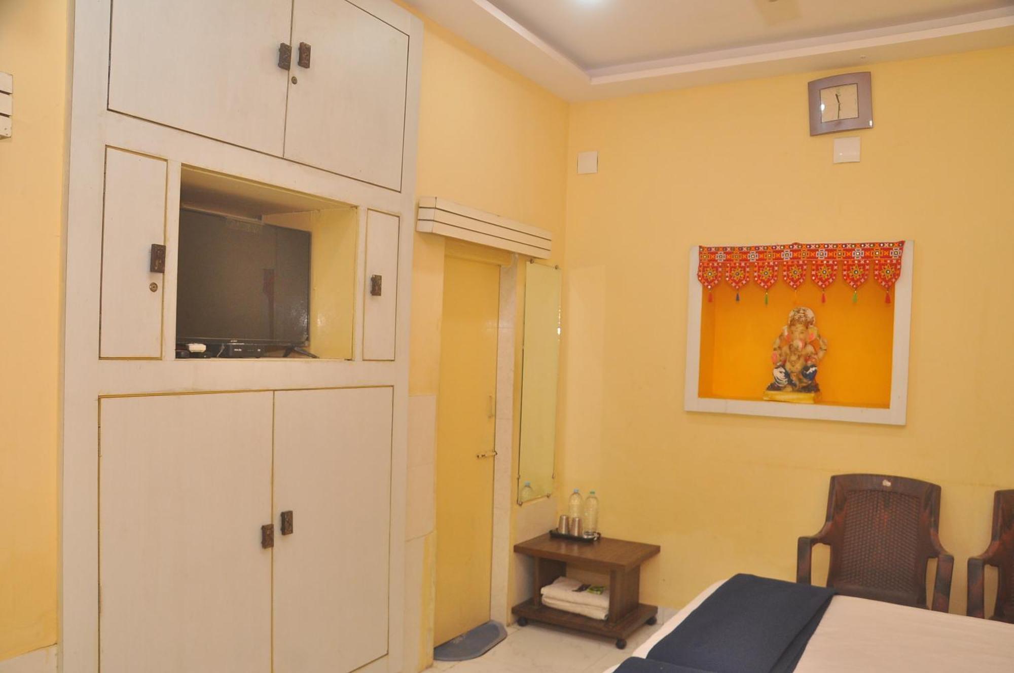 Chitrakut Bungalows Дварка Экстерьер фото